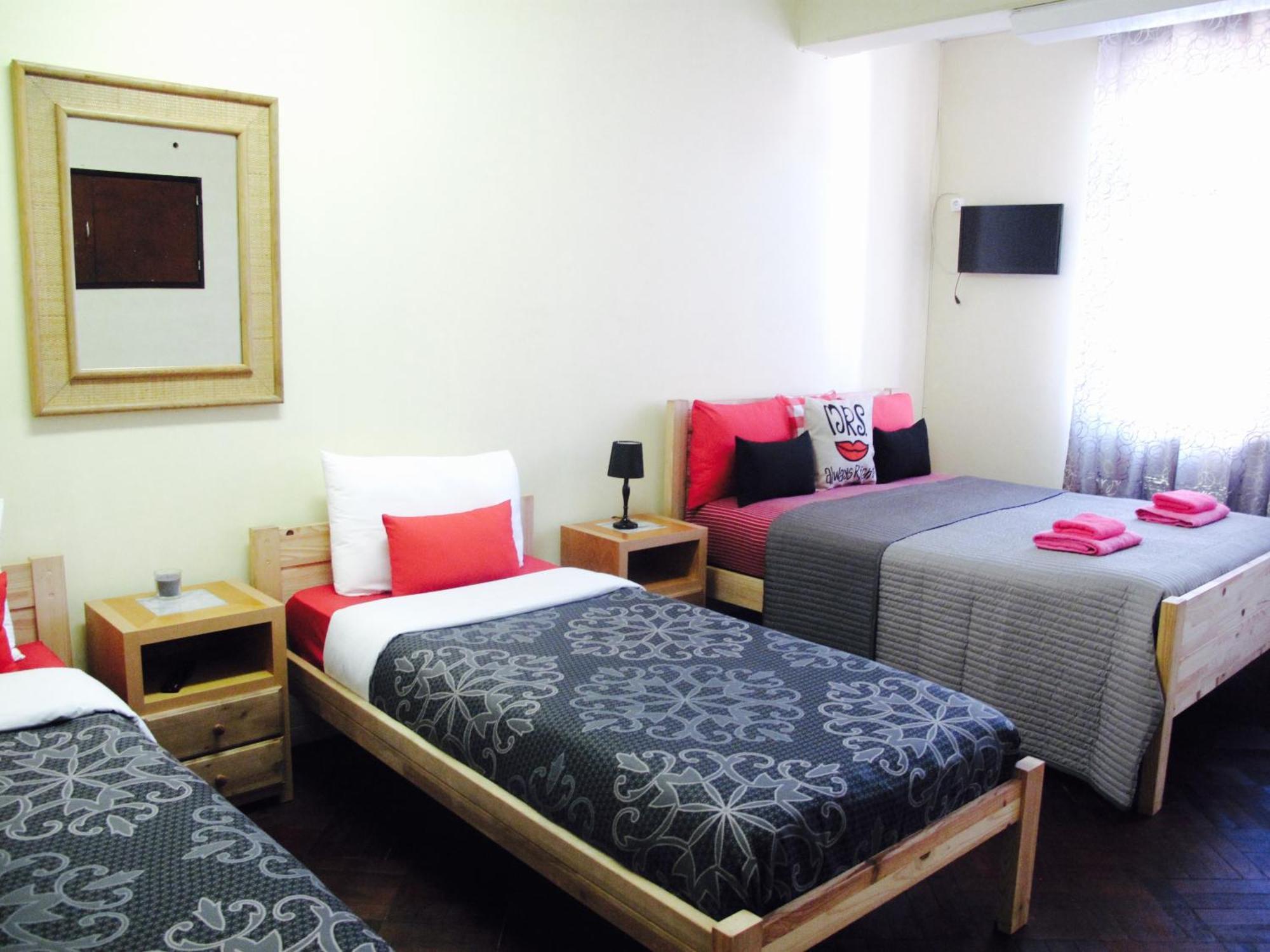 Turkish Style Hostel Lisbon Bilik gambar